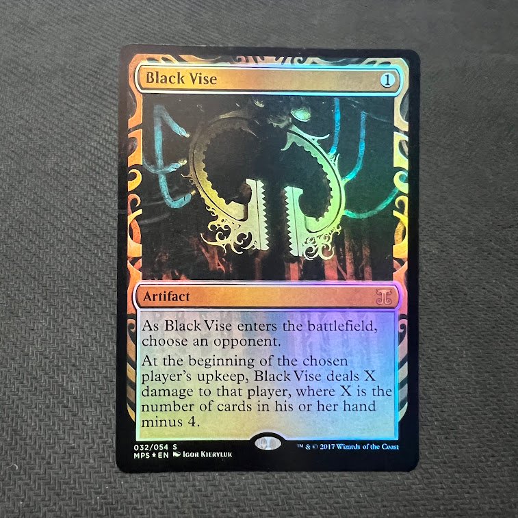 Black Vise Kaladesh Inventions foil Black Vise Kaladesh Inventions foil - Image 1